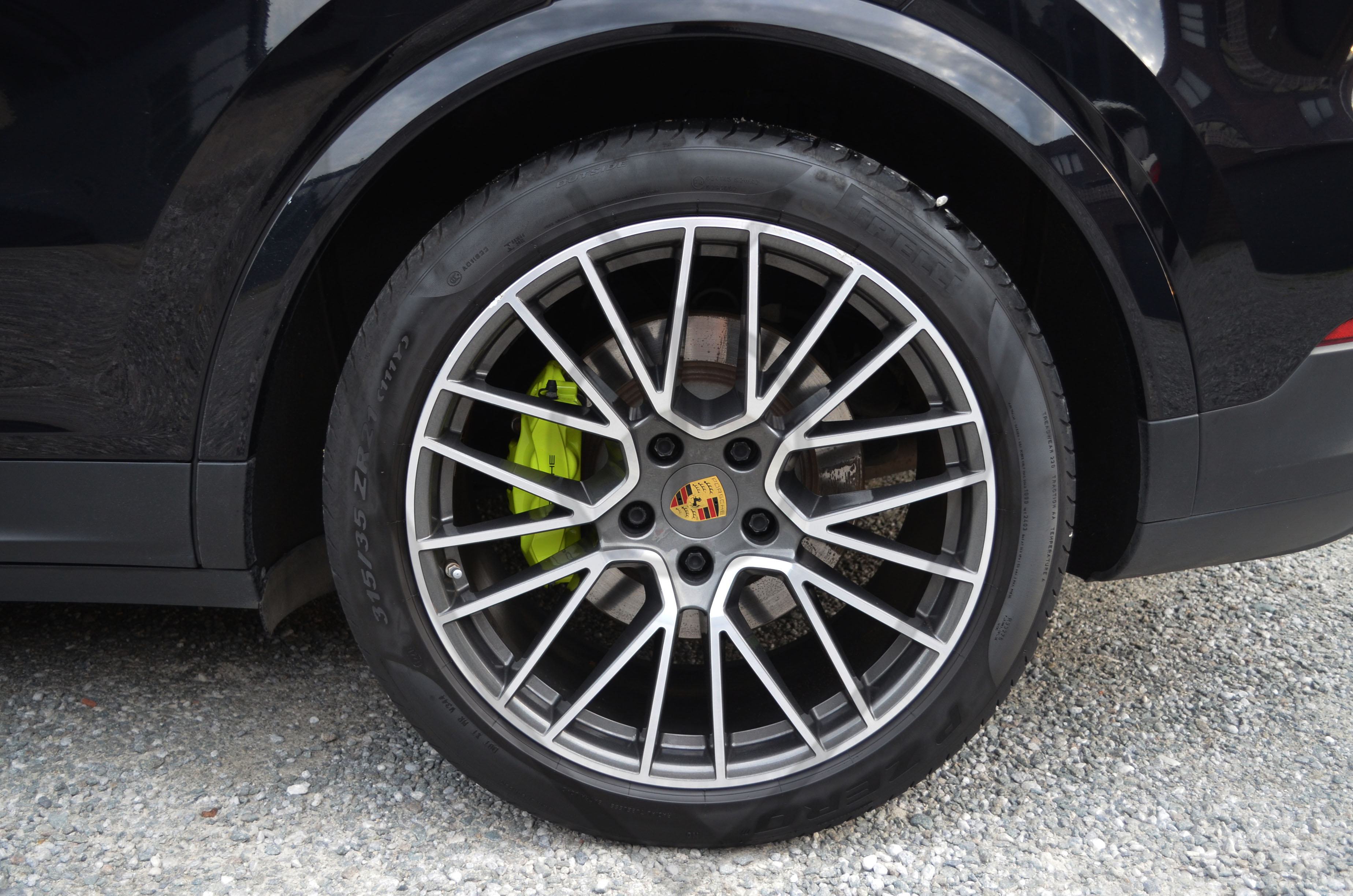 PORSCHE CAYENNE COUPE — image 25